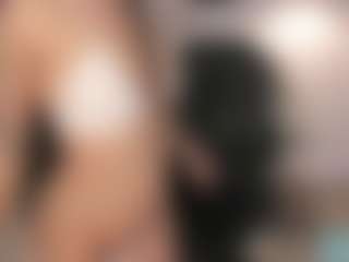 Sara Evans's Live Sex Cam Show