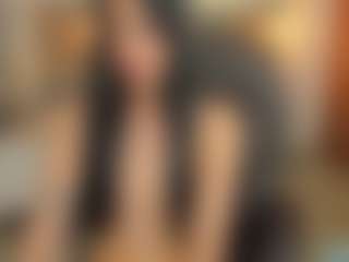 Live cam show with Sara Evans - Drinking on studioflirtlive.com