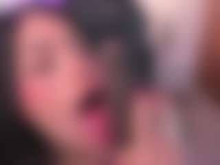 Sara Evans's Live Sex Cam Show