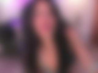 Live cam show with Sara Evans - Handjob on SpunkLive