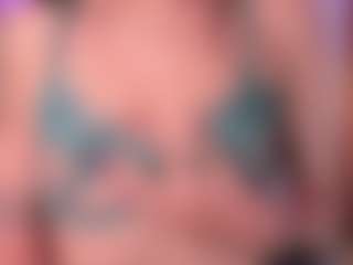 Sara Evans's Live Sex Cam Show