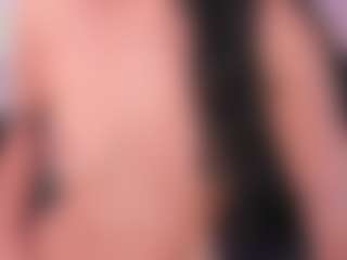 Live cam show with Sara Evans - HD on Soda Cam