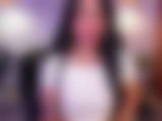 Live cam show with Sara Evans - Smoking on Camsoda