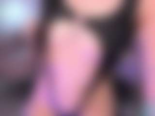 Live cam show with Sara Evans - Facial on alttransgirls