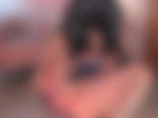 Live cam show with Sara Evans - Small Tits on SmokeAndPoke