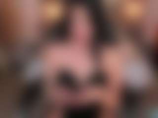 Live cam show with Sara Evans - Brown Eyes on Camsoda
