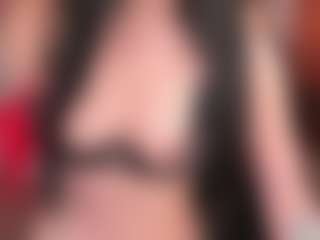 Sara Evans's Live Sex Cam Show