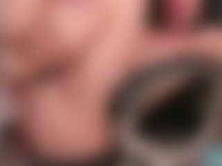 Sara Evans's Live Sex Cam Show