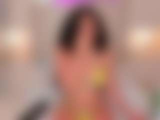 Live cam show with TRISHA - Ebony Teen (18+) on Mixed Magazine Live