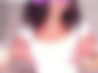 Live cam show with TRISHA - Blonde Hair on Gym Cam Girls