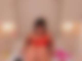 Live cam show with TRISHA - Public Black on Milf Play