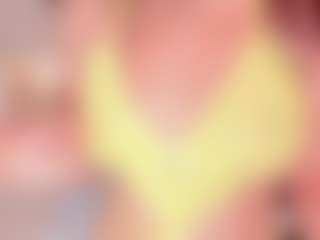 Live cam show with TRISHA - Public Ebony on SinfulBabes