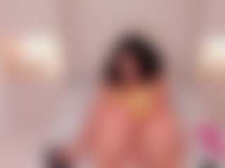 Live cam show with TRISHA - Ass Bouncing on Soda Cam