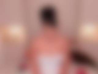 Live cam show with TRISHA - Tease Ebony on livesuperchat.net | colombia