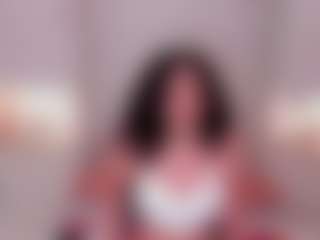 Live cam show with TRISHA - Strip Curvy on Camming Site