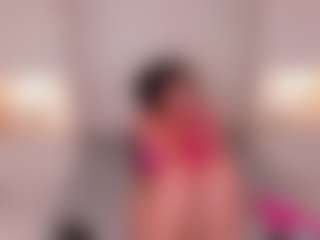 Live cam show with TRISHA - Ebony on CamwithHer | colombia