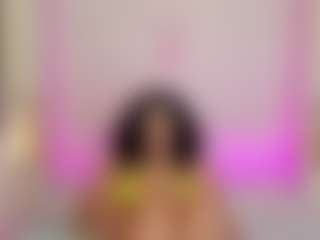 Live cam show with TRISHA - Public Ebony on hrnylive.com