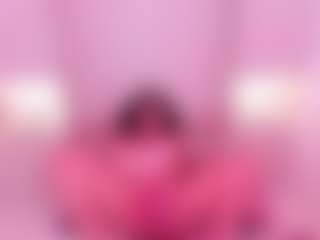 Live cam show with TRISHA - Public Toys on Camsoda