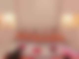 Live cam show with TRISHA - Athletic Ebony on Camsoda