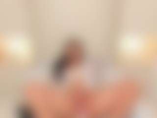 Live cam show with TRISHA - Shaved Pussy Teen (18+) on Camsoda