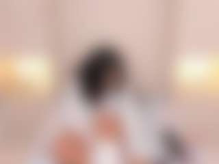 Live cam show with TRISHA - Public Ebony on sexylive.show