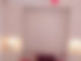 Live cam show with TRISHA - Athletic Ebony on Camsoda