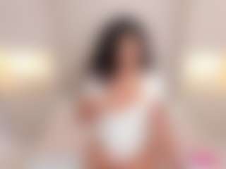 Live cam show with TRISHA - Tease Black on Camsoda | colombia