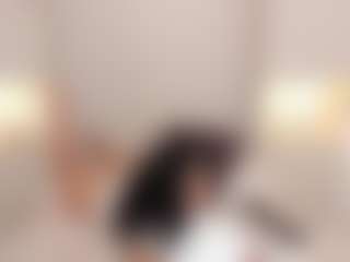 Live-Cam-Show mit TRISHA - Bikini auf Camsoda