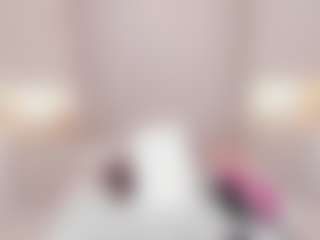Live cam show with TRISHA - Ebony Teen (18+) on CamSextacy