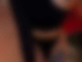 Live cam show with Casey - Striptease on eurowanks.com