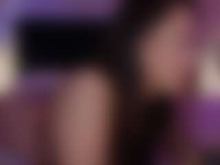 Live cam show with Casey - Shaved Pussy on Uber Horny
