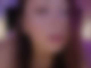 Live cam show with Casey - Shaved Pussy on Camsoda
