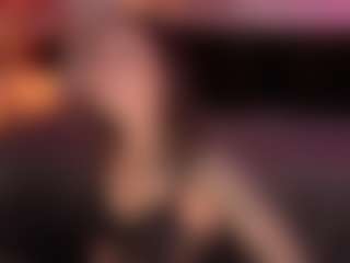 Live cam show with Casey - Upskirt on Gym Cam Girls