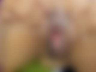 Live cam show with CarliThomson - Gape on Camming Site