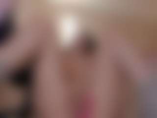 Live cam show with Jekkyicee - Asian on Dare Cams