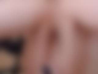 Live cam show with Jekkyicee - Asian Petite on StripNow