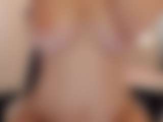Live cam show with Jekkyicee - Striptease Asian on StripNow
