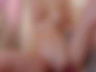 Live cam show with Jekkyicee - Asian Petite on AdultVida.com