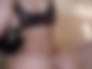 Live cam show with Jekkyicee - Asian BBW on googirlz