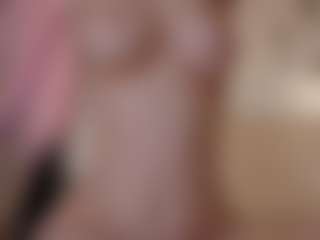 Live cam show with Jekkyicee - Latina Mature on Fit Hotties