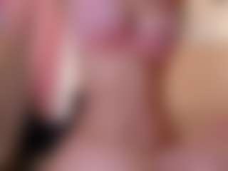 Live cam show with Jekkyicee - Cute on SmokeAndPoke