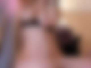 Live cam show with Jekkyicee - Petite Teen (18+) on TeamSkeetLive