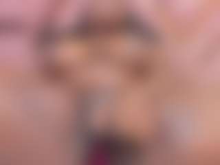 Live cam show with mia-alvares - Ebony on Camsoda | colombia