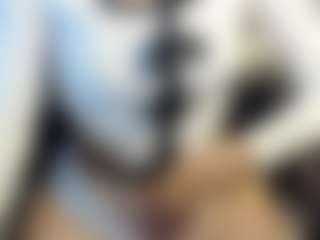 Live cam show with Isa heaven - Cum on sexylivex.com