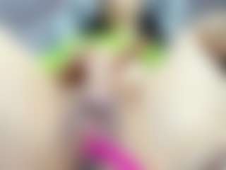 Live cam show with Isa heaven - Fingering on fapnchat
