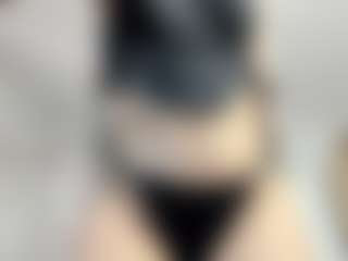 Live cam show with Isa heaven - Red Hair on intimatelivegirls.com