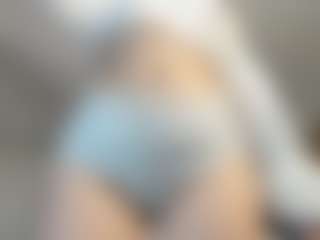 Live cam show with Isa heaven - Red Hair Shaved Pussy on sexylive.show