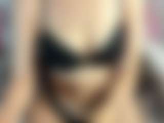 Live cam show with Isa heaven - Fingering on mypornchat.com