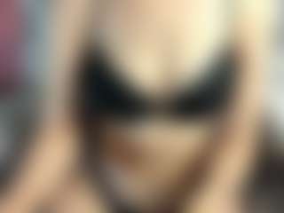 Live cam show with Isa heaven - Normal on Camversity