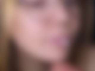 Live cam show with littlevildevil - Skinny on camwithhim.com